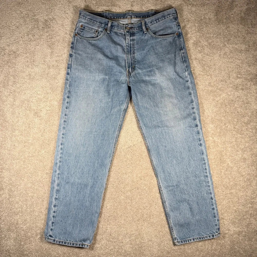 Levis 550 Men's 38x32 Relaxed Fit Tapered Leg Blue Denim Jeans Light Wash